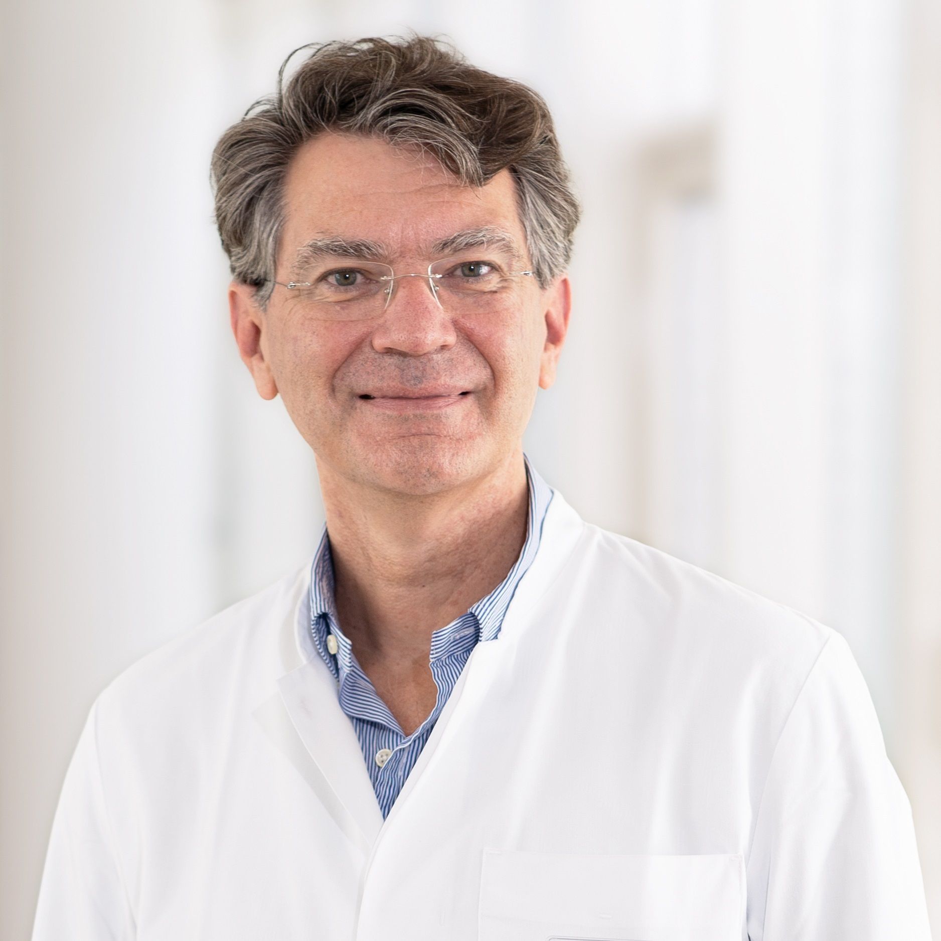 Portrait von Dr. med. Dr. med. Raimund Busley